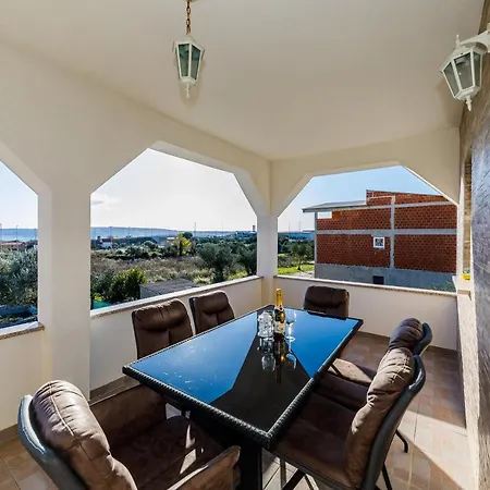 Habitación en casa particular Lamarin