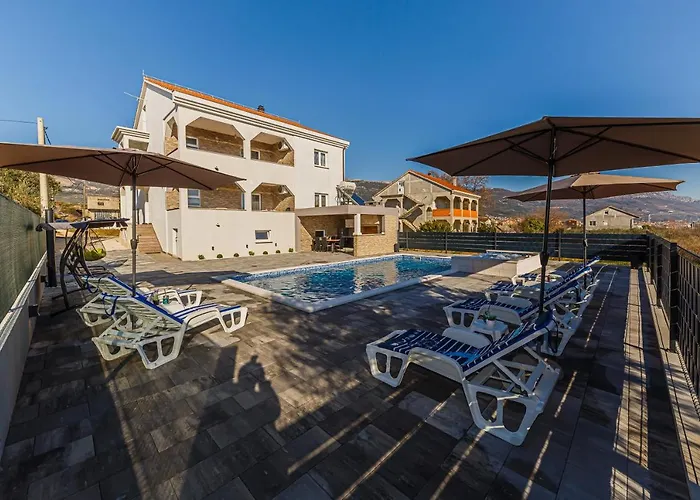 בית אירוח Lamarin