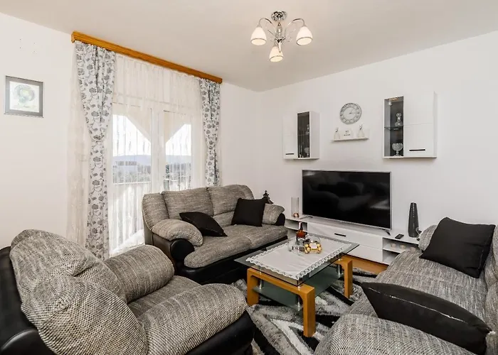 Lamarin בית אירוח *